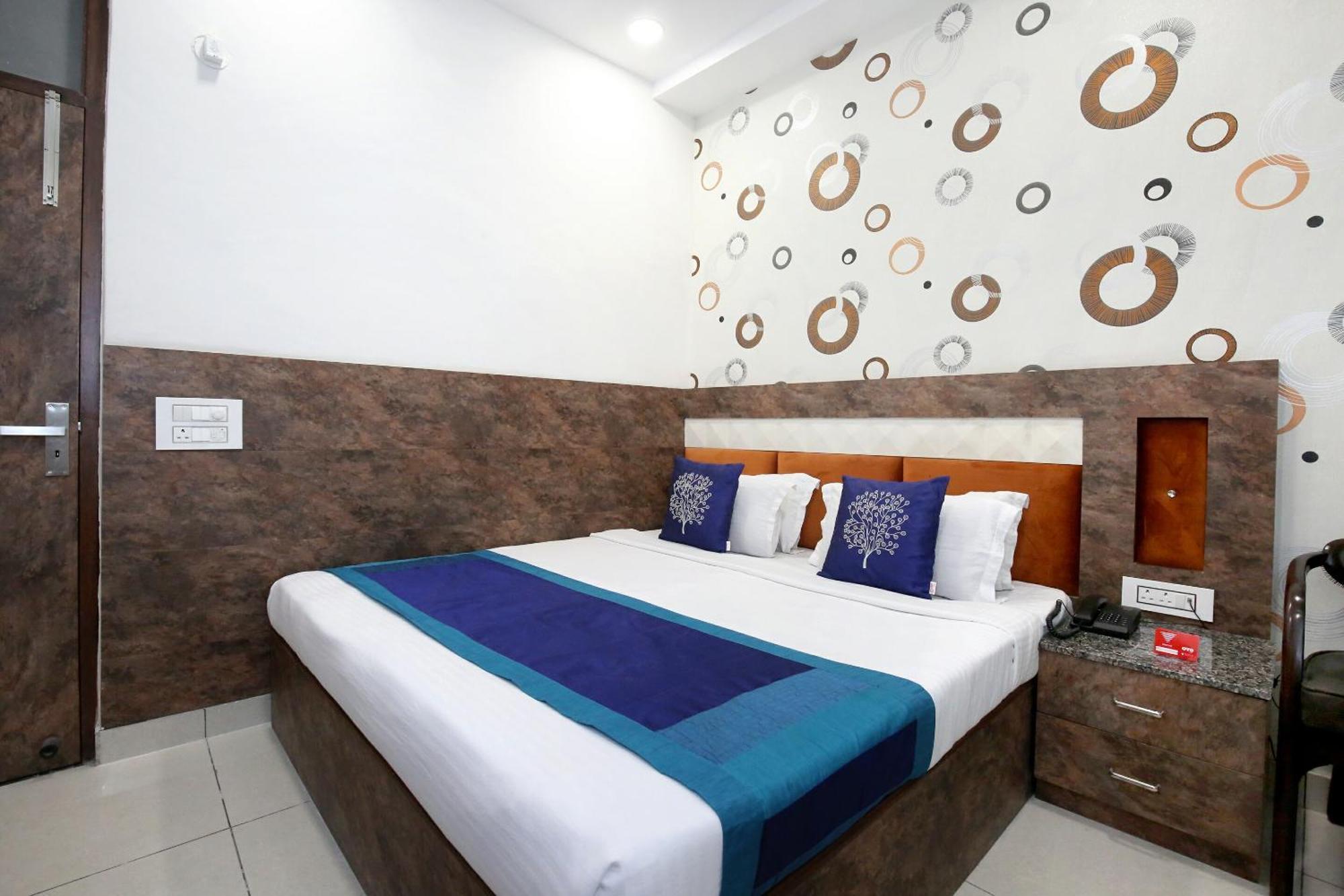 OYO 9674 Hotel OBR Inn Ludhiana Buitenkant foto