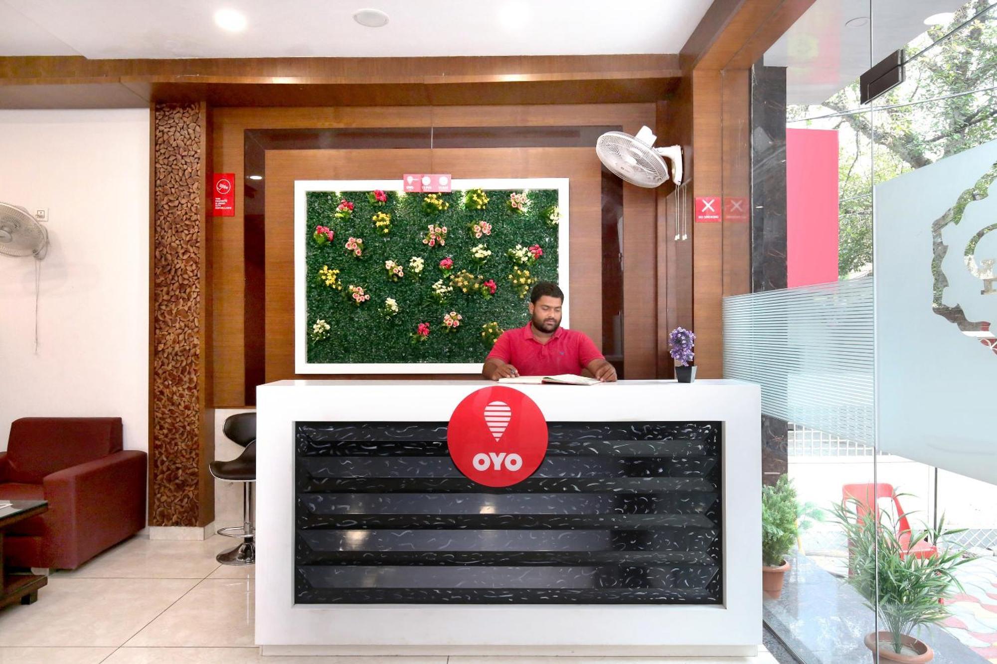 OYO 9674 Hotel OBR Inn Ludhiana Buitenkant foto